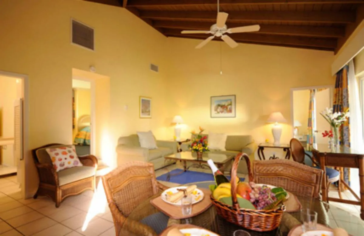 Image 3 of Bay View Suites Paradise Island