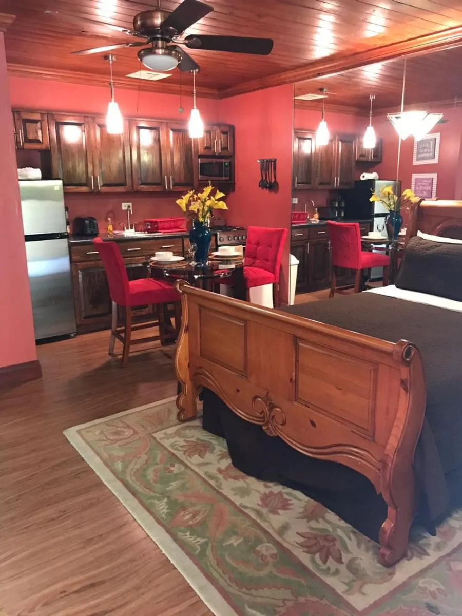 Image 3 of Brownstone Guesthouses Seabeach