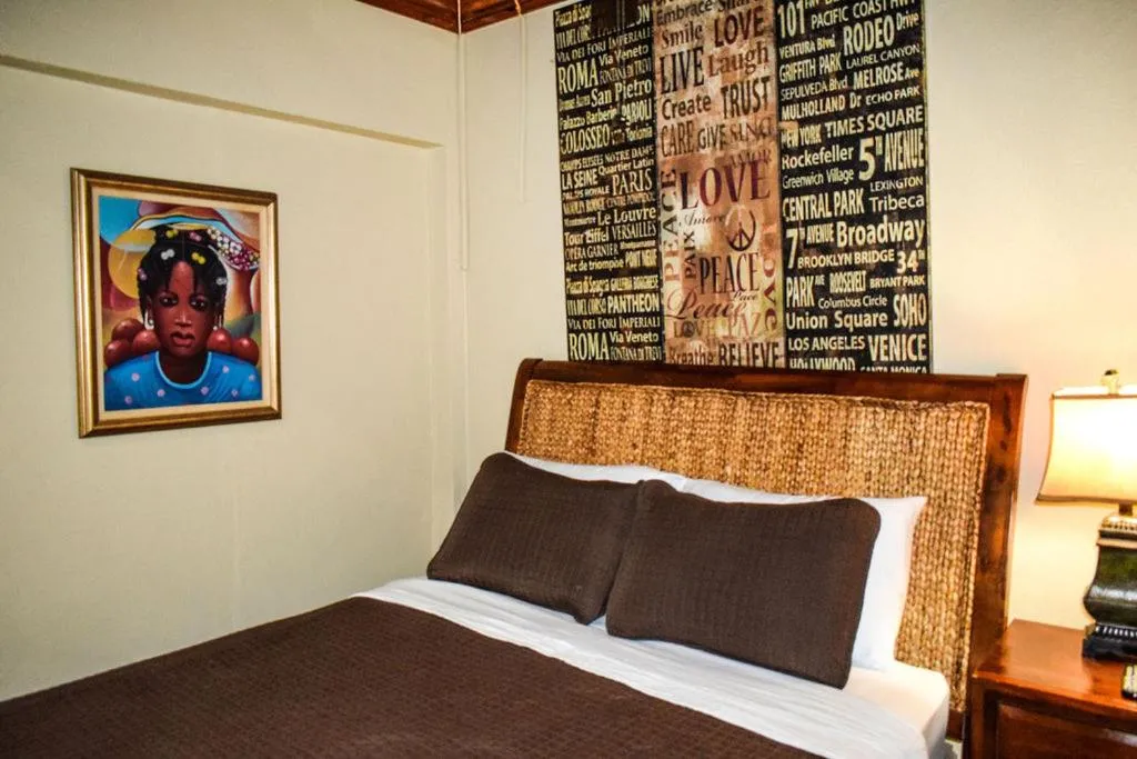 Image of Brownstone Guesthouses Seabeach