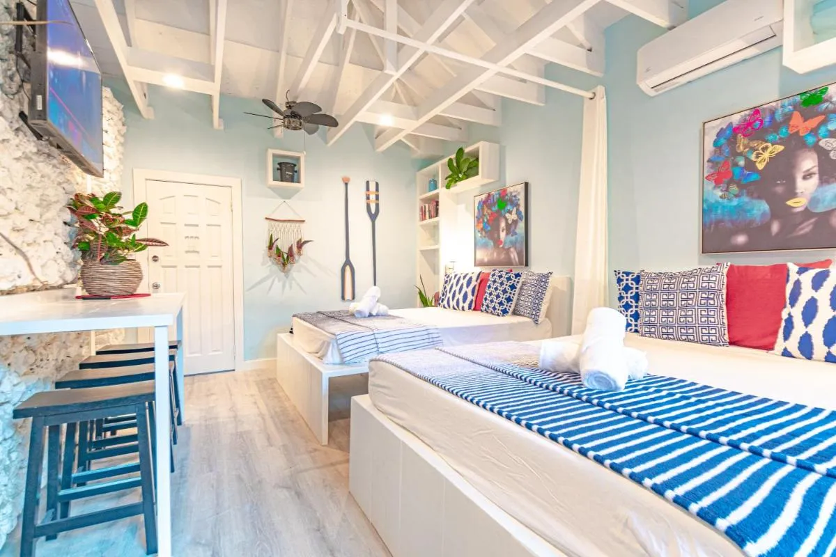 Image 1 of Butterfly Cottage at Viking Hill – Love Beach