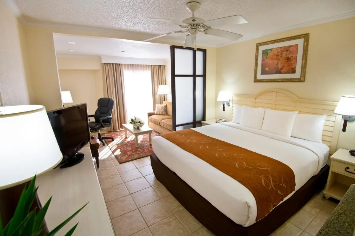 Image 1 of Comfort Suites Paradise Island