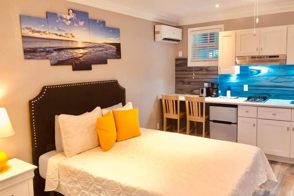 Image 3 of King & Queen Suite #7