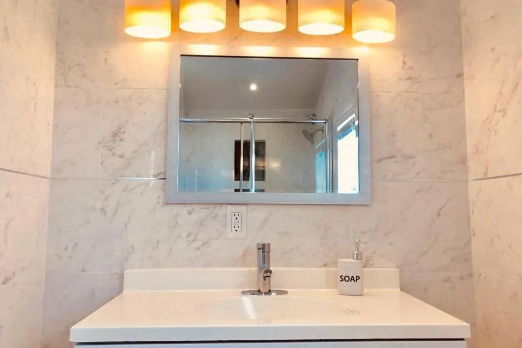 Image 2 of King & Queen Suite #8