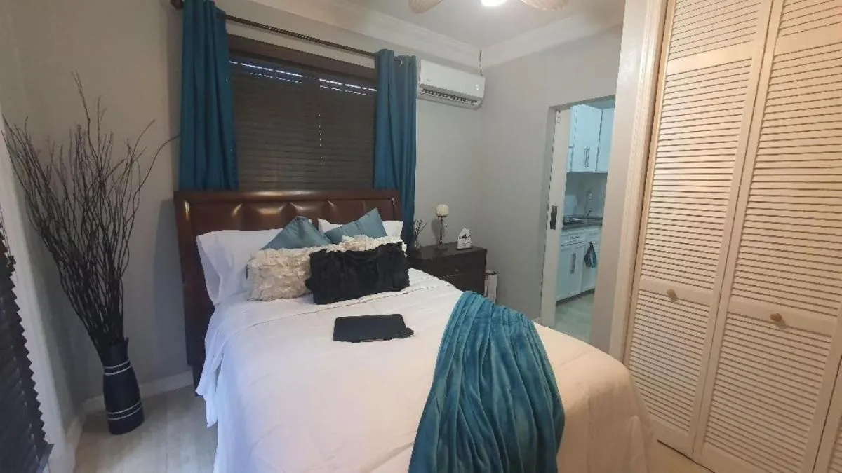 Image 4 of Kozy Bahamas Getaway