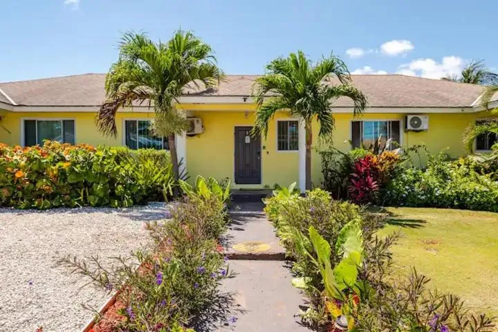 Image 5 of Tropicabana