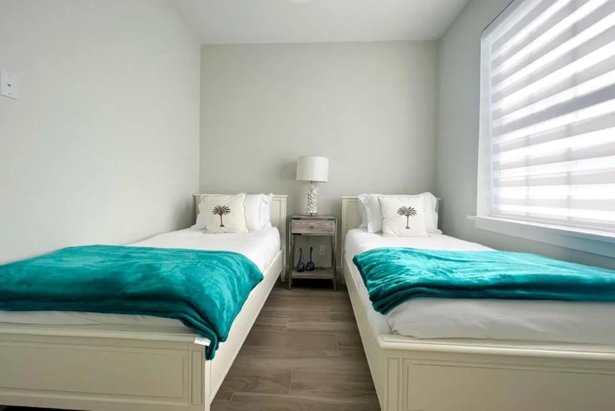 Image 6 of 4-bedroom house in delightful Palm Cay