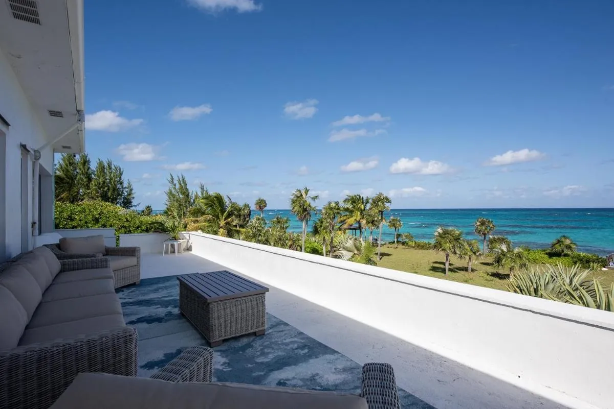 Image 1 of Aqua Vista home