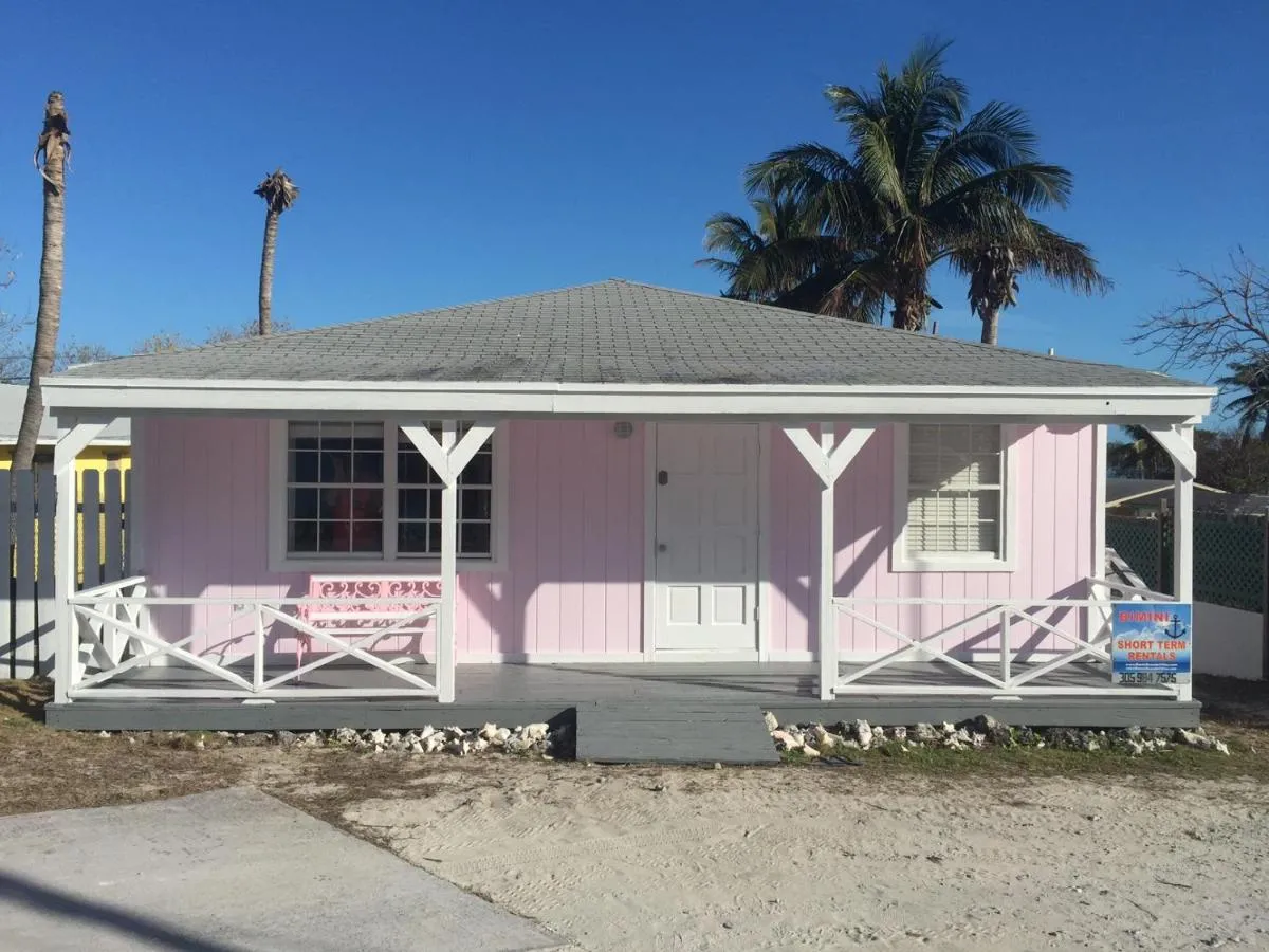 Image 1 of Bimini Seaside Villas – Pink Cottage with Beach View