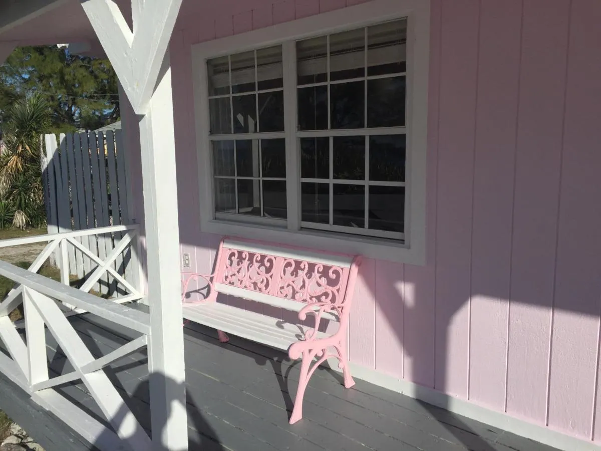 Image 4 of Bimini Seaside Villas – Pink Cottage with Beach View