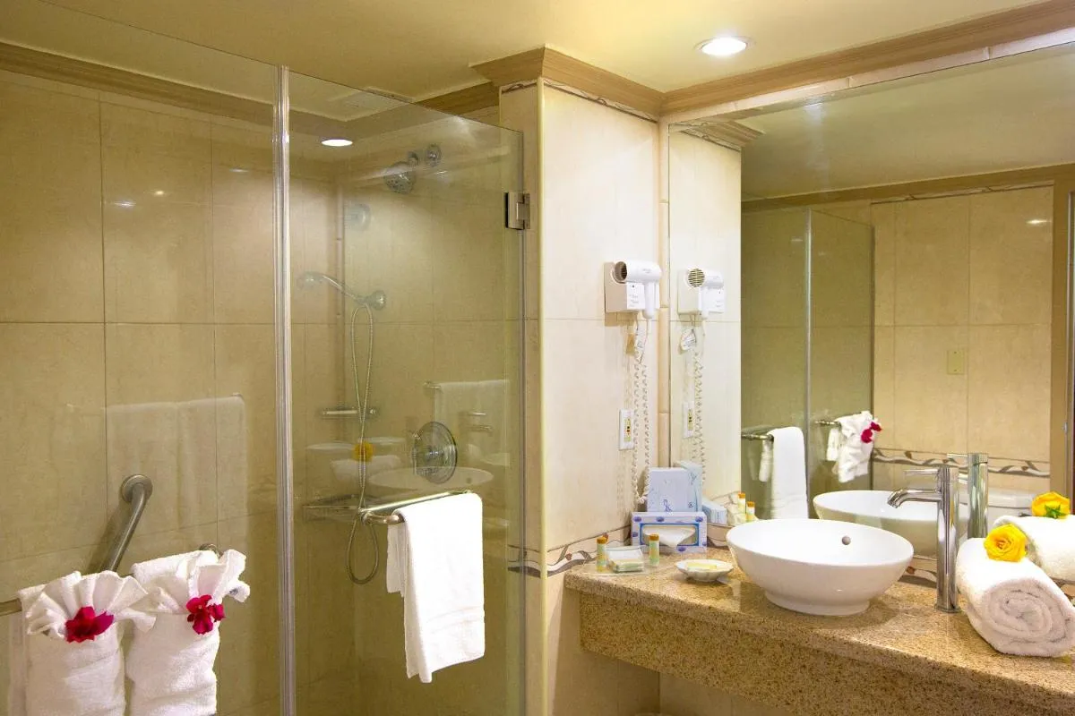 Image 3 of Breezes Resort & Spa All Inclusive, Bahamas