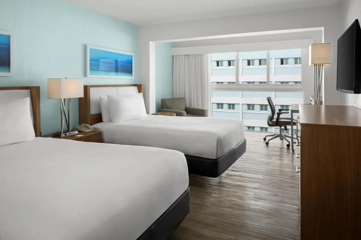 Image 3 of Courtyard by Marriott Nassau Downtown/Junkanoo Beach