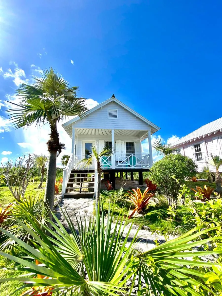 Image 3 of Eleuthera Retreat – Villa & Cottages on pink sand beachfront