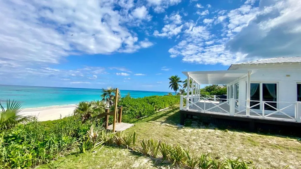 Image of Eleuthera Retreat – Villa & Cottages on pink sand beachfront