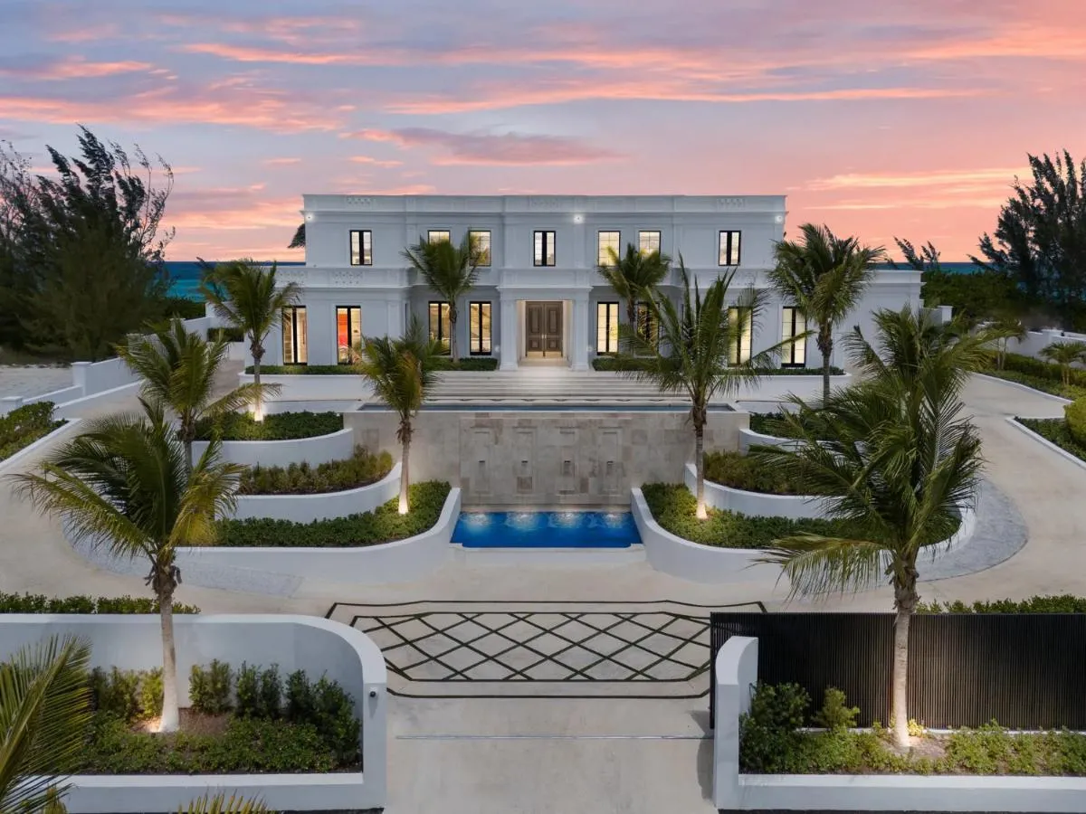 Image 3 of Exclusive Villa Blue Montana