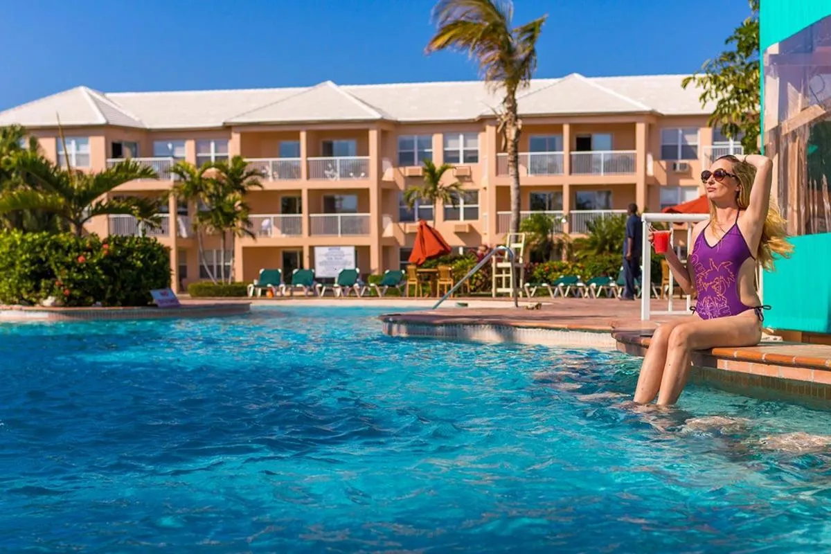 Image 3 of Island Seas Resort