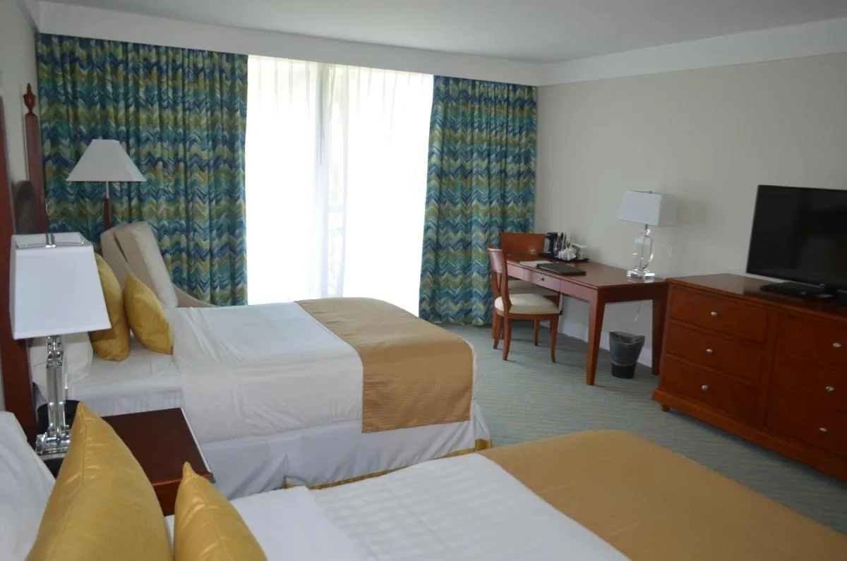 Image 2 of Lighthouse Pointe at Grand Lucayan Resort