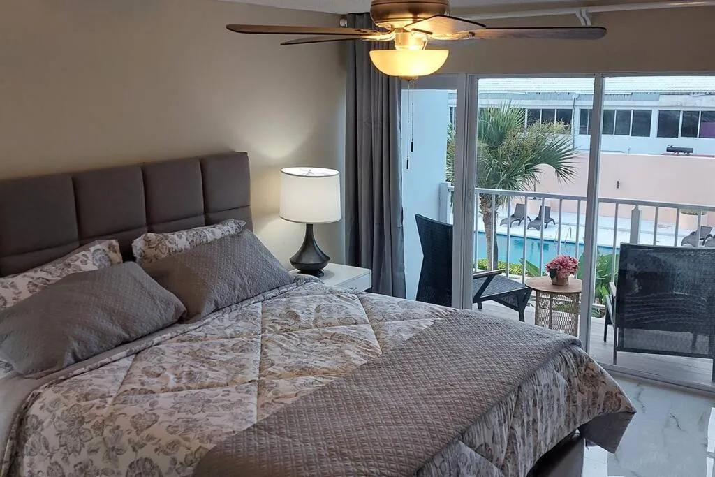 Image 4 of Nassau Harbour Cozy 2 bedroom Condo
