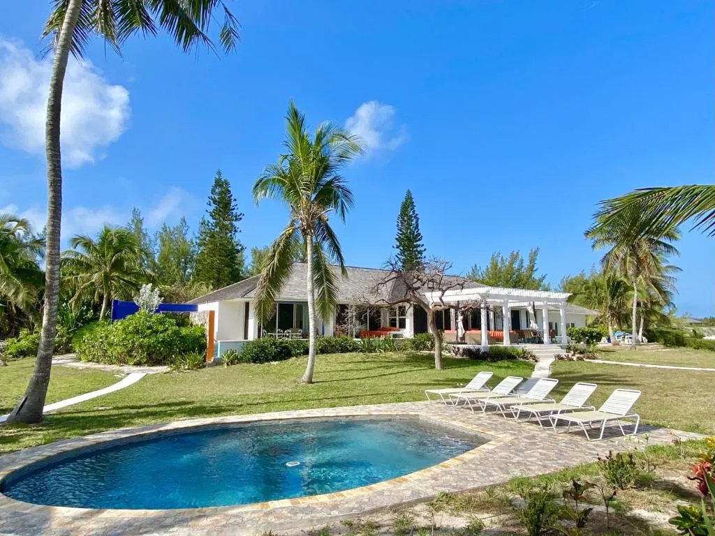 Image of On the Rocks home