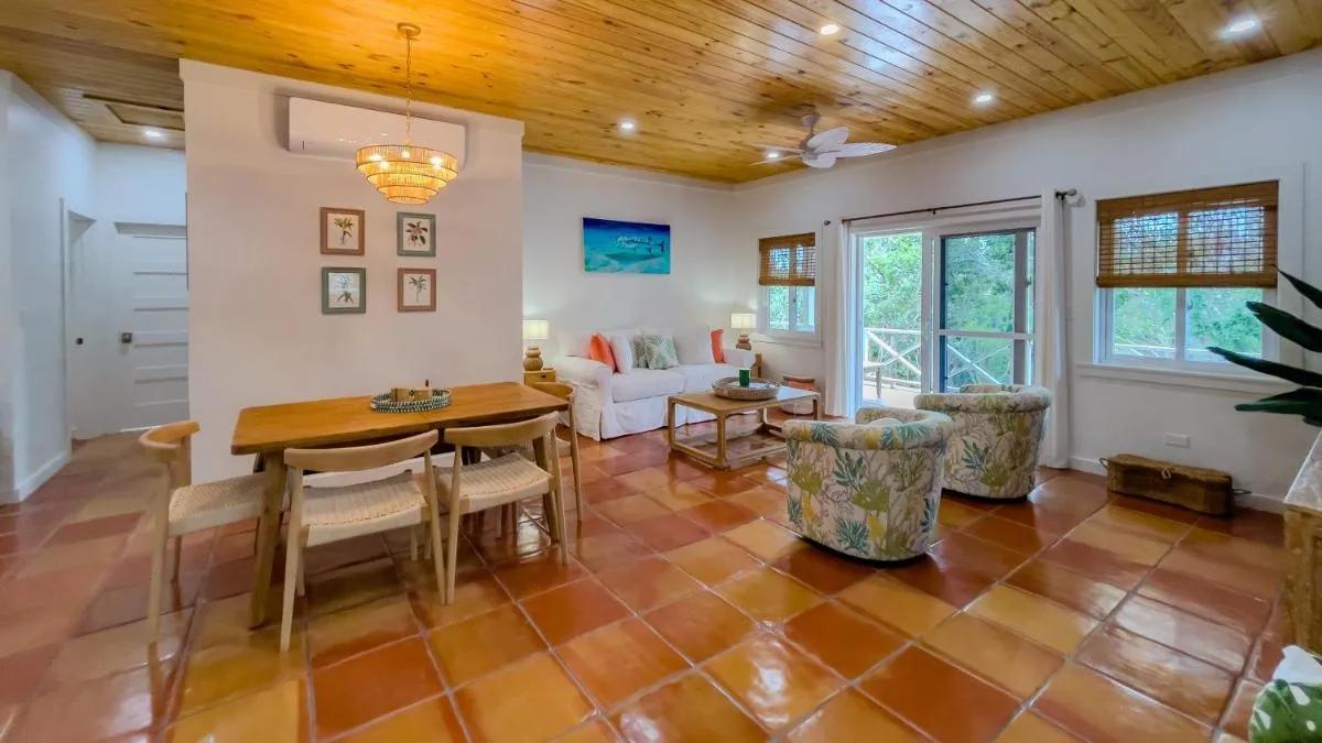 Image 5 of Palmetto House home