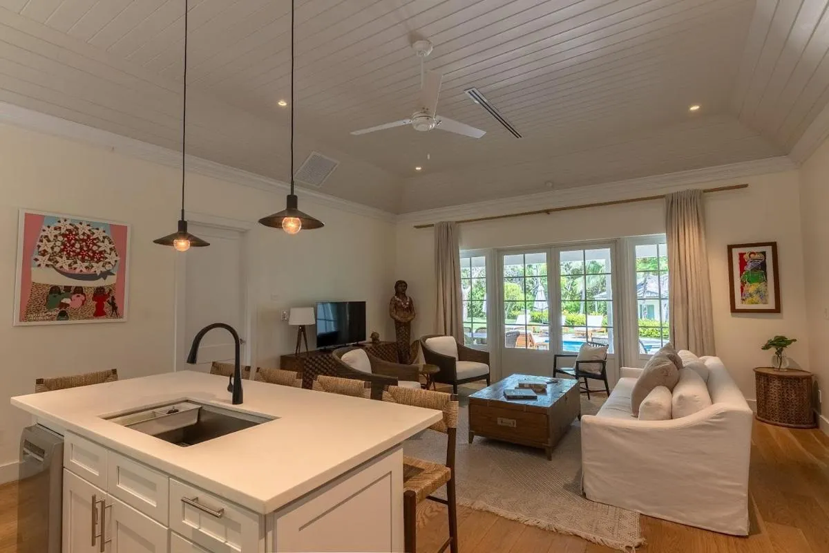 Image 2 of Pink Sands Resort