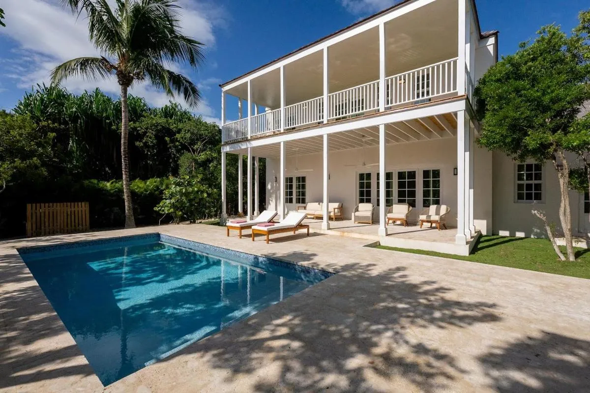 Image 5 of Pink Sands Resort