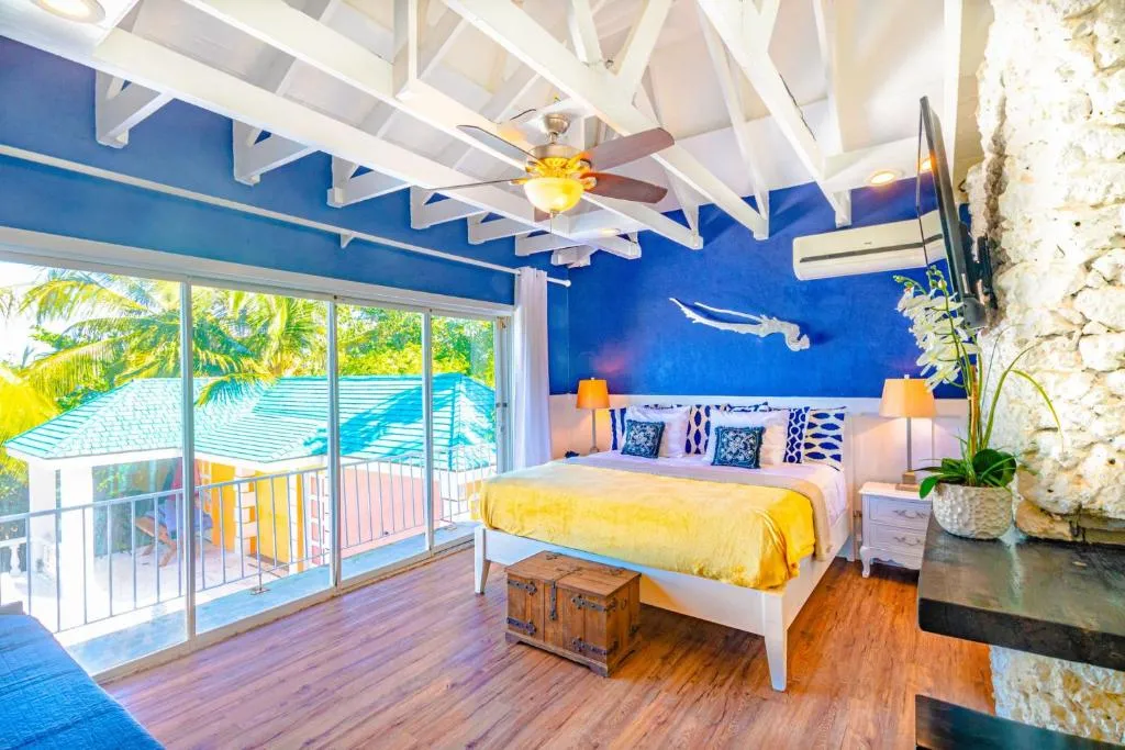 Image of Pool Cottage BC