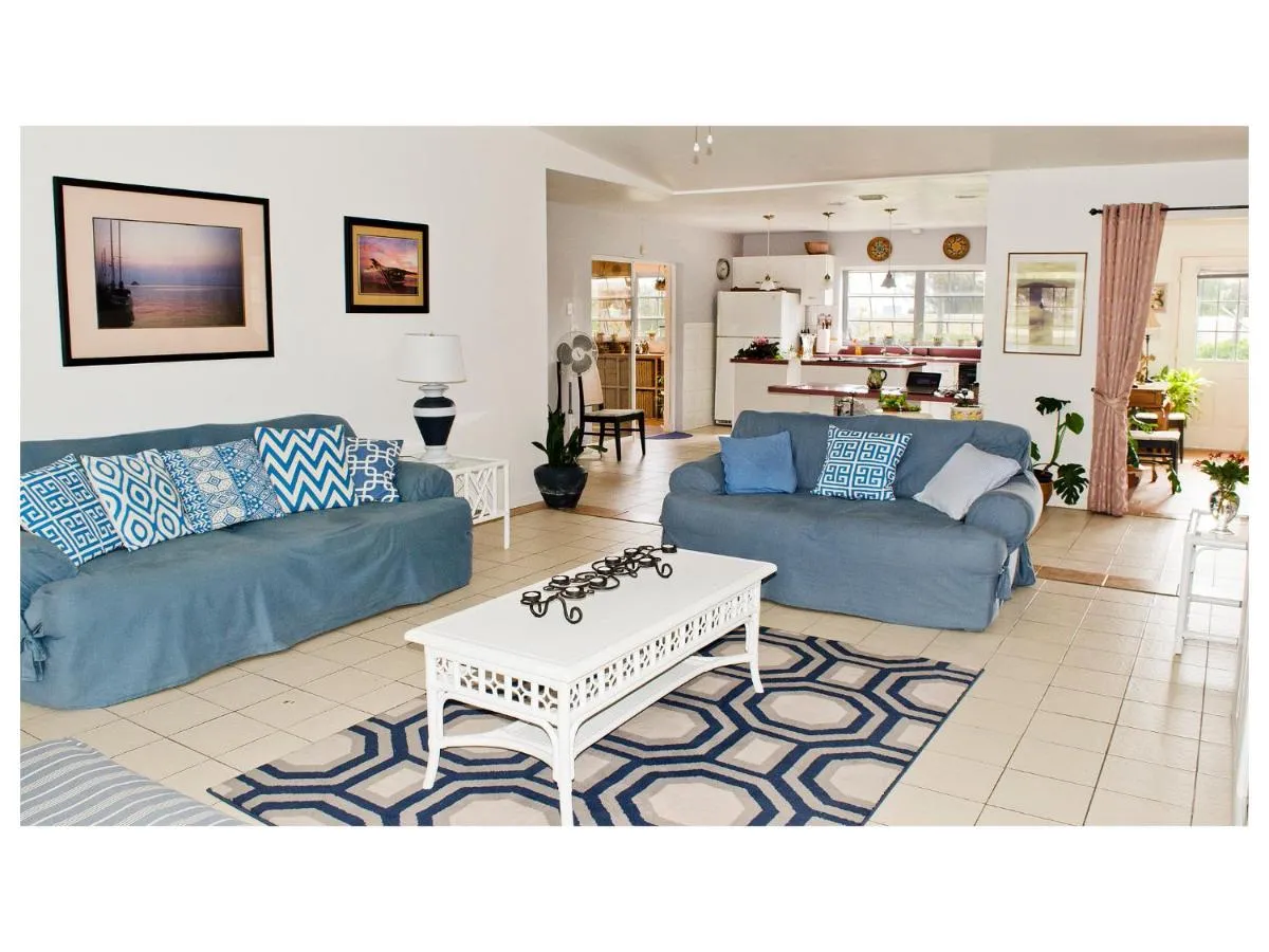 Image 5 of Silver Point Villa