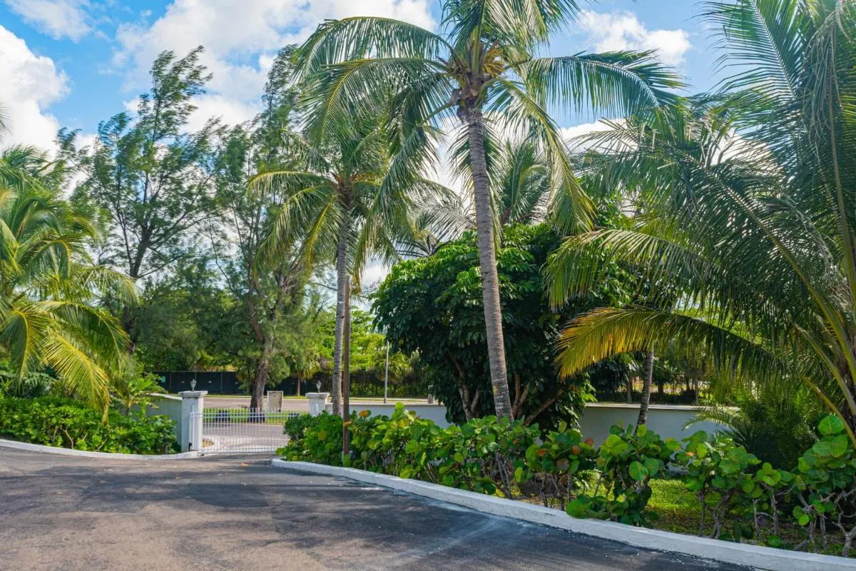 Image 6 of Studio 7 – Oceanfront Apartment