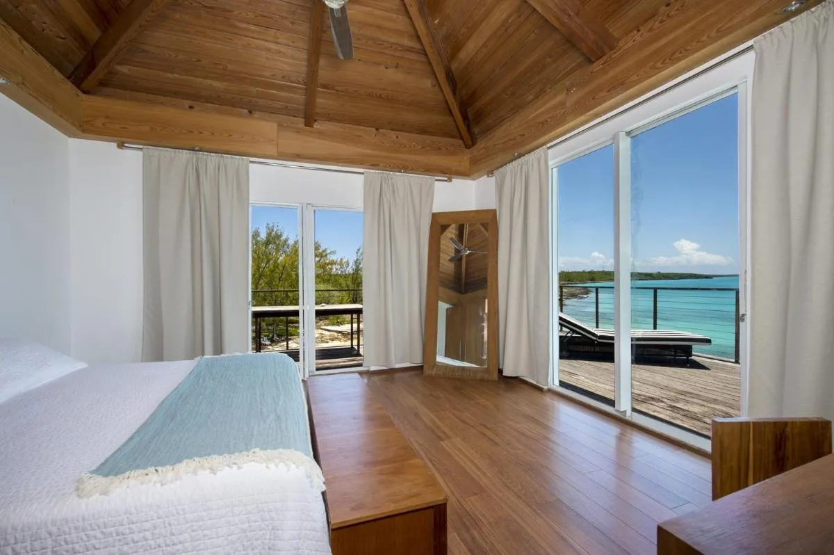 Image 6 of Touch of Class home