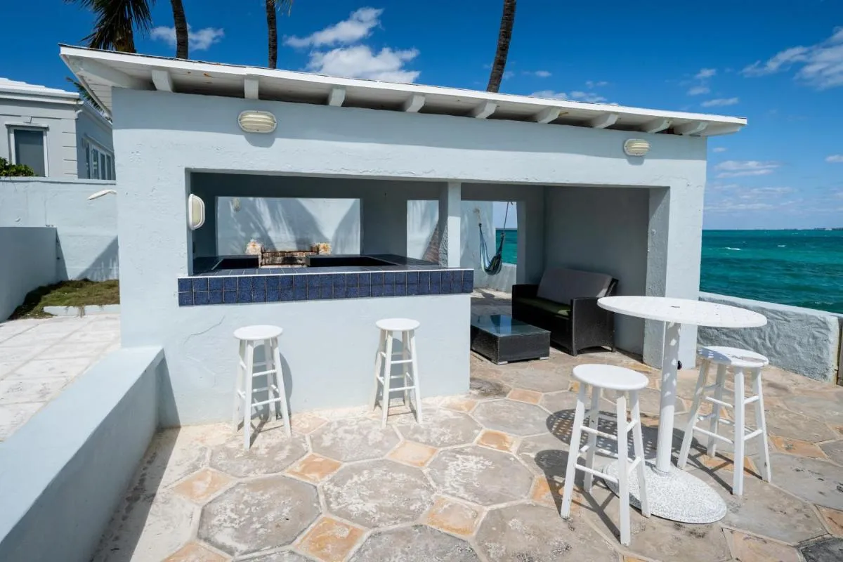 Image 3 of Water’s Edge Villa – Oceanfront with Private Pool